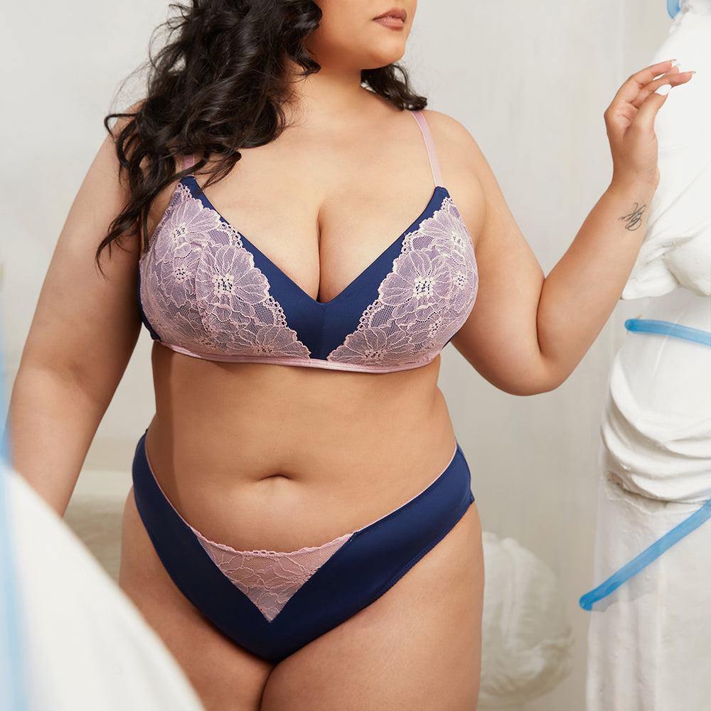 IRENE Lace Wireless Molded Triangle Bralette Bra