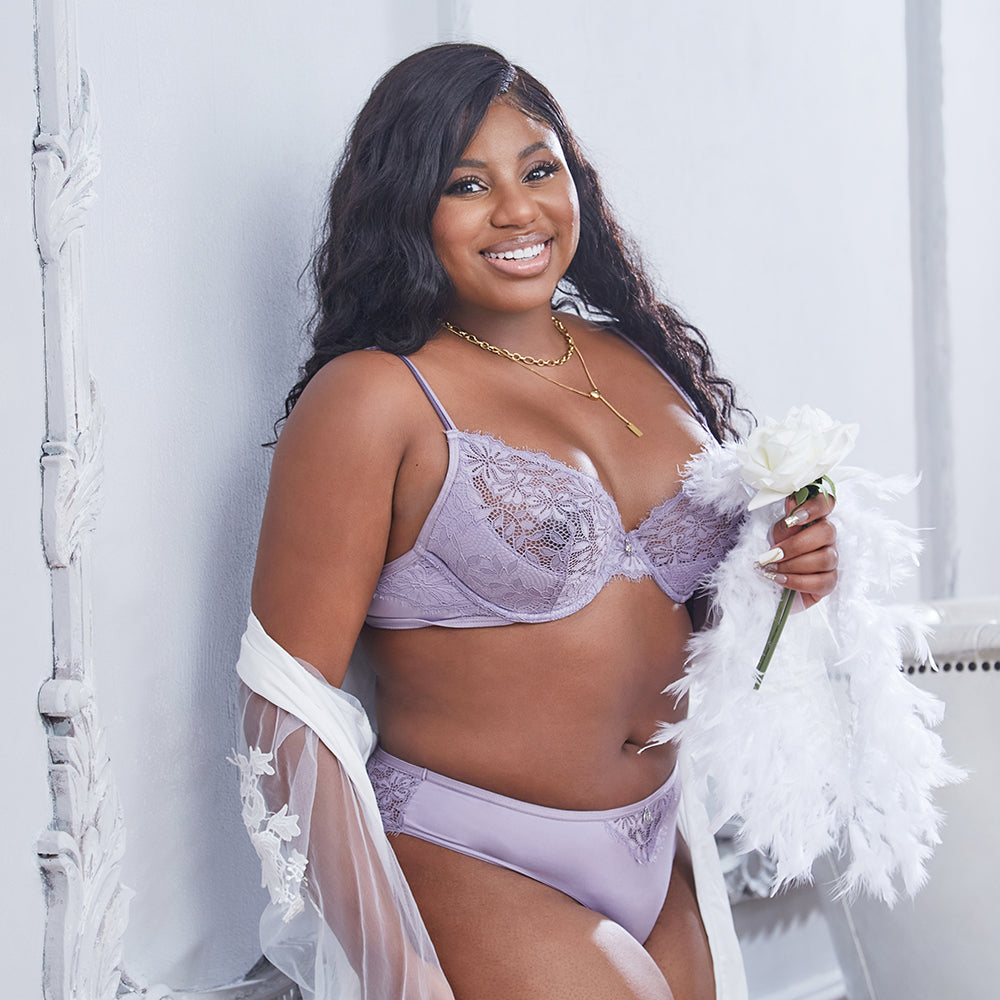 LAREINA Sexy Lace Chic Brief Panties-imgsize-L